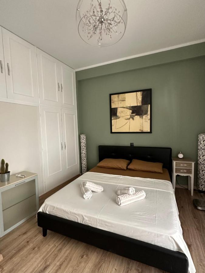 Cozy Apartment With Parking Near The City Center Athena Bagian luar foto