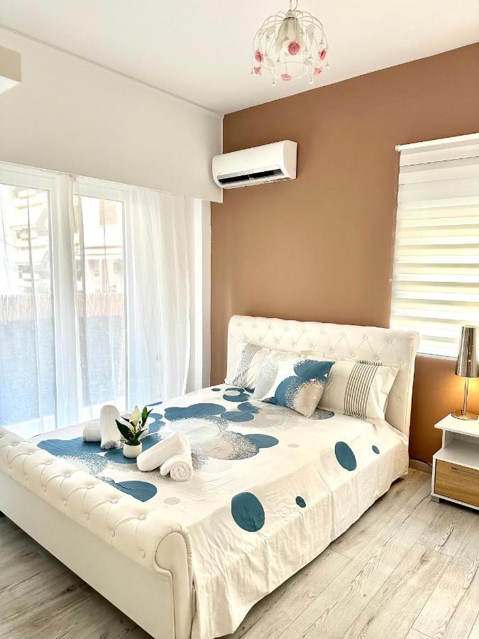Cozy Apartment With Parking Near The City Center Athena Bagian luar foto